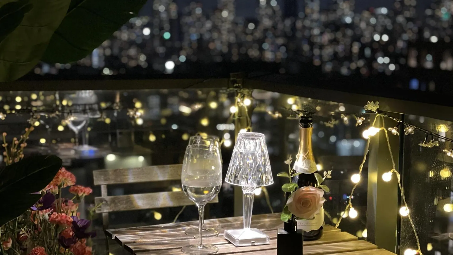 アパートホテル Deluxe Penthouse Two Bedrooms Suites Skyline Cn Tower Lakeview Dt Toronto Infivilla カナダ