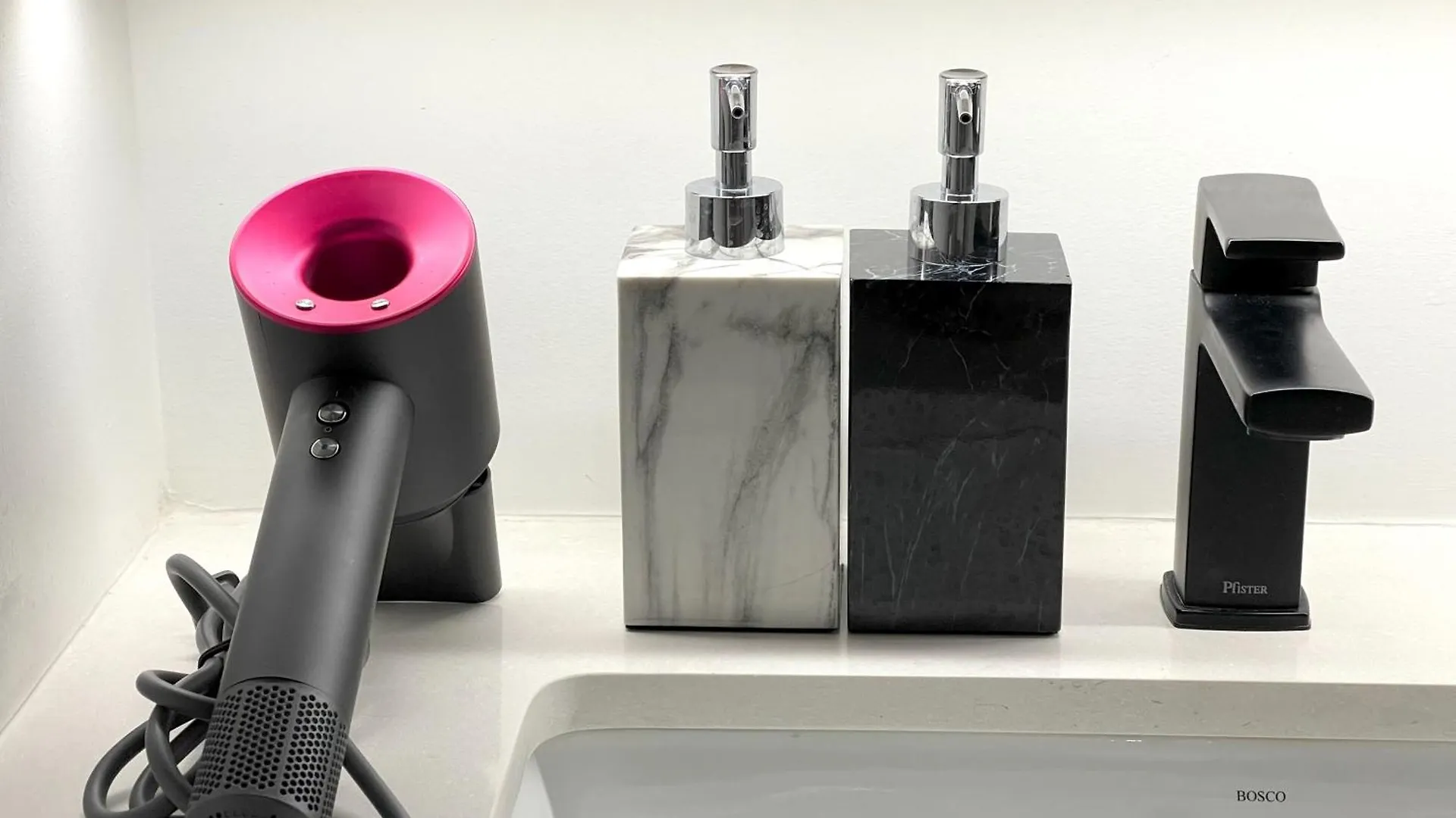 アパートホテル Deluxe Penthouse Two Bedrooms Suites Skyline Cn Tower Lakeview Dt Toronto Infivilla